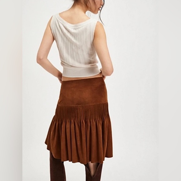 Free People Nigel Preston pintuck Lambskin suede skirt - Picture 1 of 13